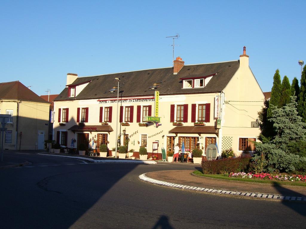 Hotel De L'Agriculture Decize Ngoại thất bức ảnh